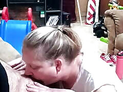 CUTE MILF BLOWJOB EATING CUM