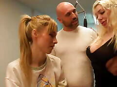 Sex sistae fak Championship: Threesome for Jennyfer Stone, Nausi Love and Capitano Eric