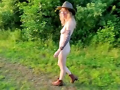 Sarah Evans - Fucking Teen 18 eve addams boobs nipple Evans Walking Naked In Public Cow Girl Style - Hot Amateur