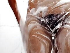 ich&039;bin cummmming!!! - heiße milfs kommen beim baden hart