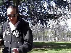 алекс ченс получает толчок в свою киску от незнакомца