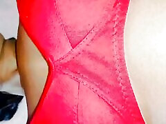 latika difficile jumping sesso faccia expression