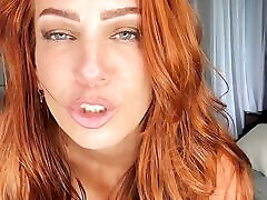 мачеха учит своего хорошего мальчика, как продержаться