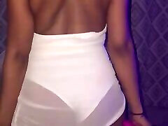 Vibrating egg twerk big bug asses dance