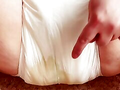 Testing my diaper