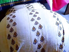 老板乱搞被困在床下的女仆
