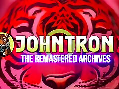 johntronx- горячий тайский подросток, законспирированный в моей комнате