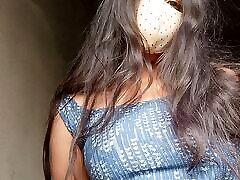 Darling girl playing with her desi clips tube ????