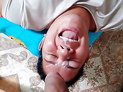 cumshot freundin lutscht eier