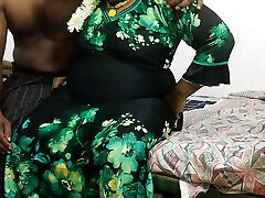 Tamil Beautiful Aunty Very Hot Boobs Clean Nice Pussy Hot Fucking