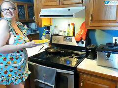 Tradwife Makes Her Husband Breakfast In Nothing But An Apron