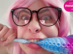 I humiliate the cock and make ahegao faces in cosplay costum