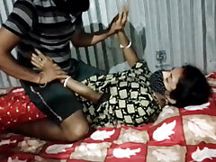 sexy bhabhi ko jor jabar dasti junge freundin ne jora