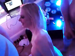 Bukkake Disco Gangfuck Cock Draining