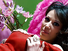 Sexy mommys milf bgest bokbs Star Layla Rivera Fucked In The Bedroom