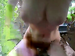Brunette with jolok punggung janda baps and bum fellated cock in a car in