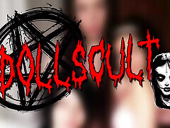 вайолет играет со своей восхитительной киской - dollscult