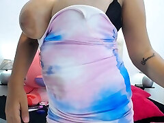 Big boob brunette masturbates on webcam