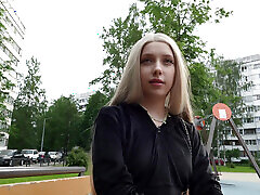 приключения марамойки, часть 1, быстрый секс на публике - быстрый минет