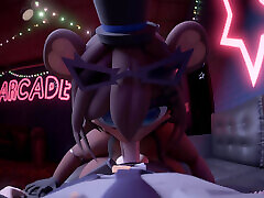 Animatronic Freddina独自抓住警卫并使用他进行硬性交