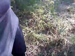 милфа ходит в колготках и на высоких каблуках