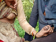 Out door bhabhi&功放;039;s胸部出来