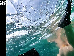 schnorchelschlampe im paradies - unterwasserblitz & freche necken