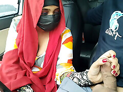 RAMDOM穆斯林女孩性别在汽车-高清色情