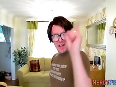 Ho Sucks Leeds Nerds Dick And Tugs - Cleo Summers