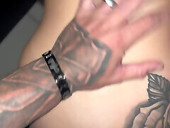 mein freund &039;s cuckold hat mich dazu gebracht, einen fremden im gloryhole zu lutschen und mich dann zu ficken