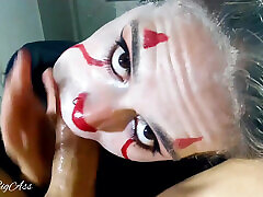 halloween deepthroat und sperma schlucken gurgeln