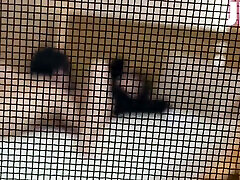 4 People Caught in an Intimate pappuse bas - B
