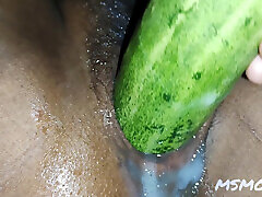 I tried a bigger beautiruo yvi and i squirts alot