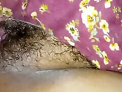 37 sal ki padosi bhabhi ko raat mein jakar chudai karke aaya