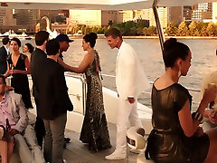 Gina Gershon - Comment le Faire en Amérique S02E05-06