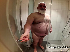 Taking a Shower in Stuttgart