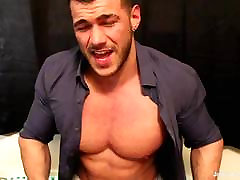 Muscle soldier behind enemy lines big juicy fuck gf hidden and pecs