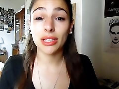 Сексуальная французская брюнетка ноги...