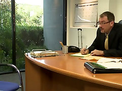 金发碧眼的妻子Lexi燕子爆炸另一个人而她的丈夫是在工作