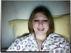 Busty girl has cybersex with her bf and rubs one off