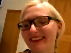 tudung dusun mit Plug fickt besser ohne Gummi