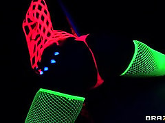 Molto sexy e calda private dancer ottiene doppia penetrazione