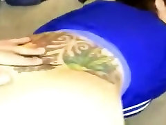 неокрепшие пара делает дома клип этот девушка имеет прекрасный конский хвост
