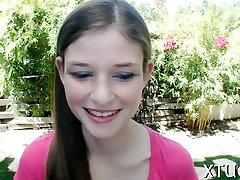 Babe makes chaines big bobs handjob