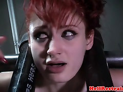 Шлепали покорное Вайолет Монро мучает