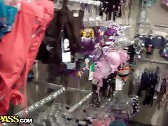 Pussy penetration and orall-service doge xes video in changing room