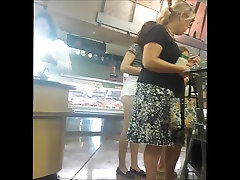 Джинсовые попой подростков
