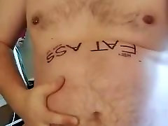 Играя с моим славным жира
