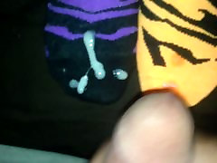Cumming on mismatched get sex in cafe ankle socks