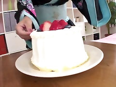 Потрясающие брюнетка красотка получает ее жесткие пизда адвокат